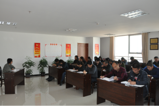 集團(tuán)黨委委員、副總經(jīng)理劉玲同志宣講黨的十九大精神